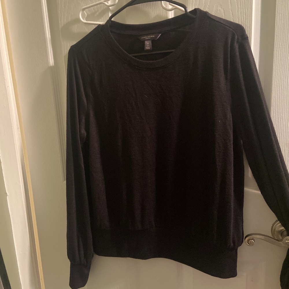 Banana Republic thin sweater NWOT